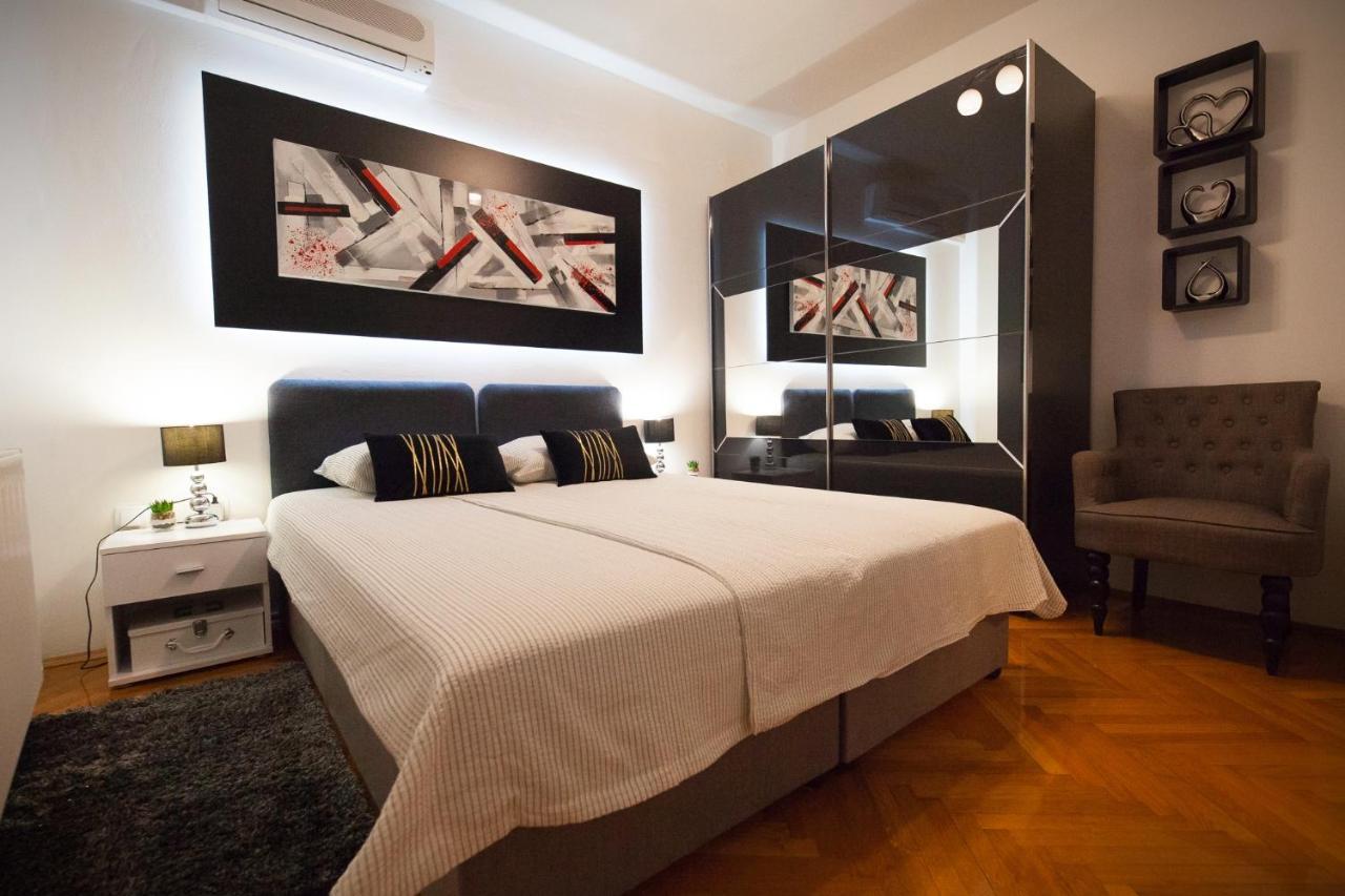 Apartman Aurelius - Private Parking 오시예크 외부 사진